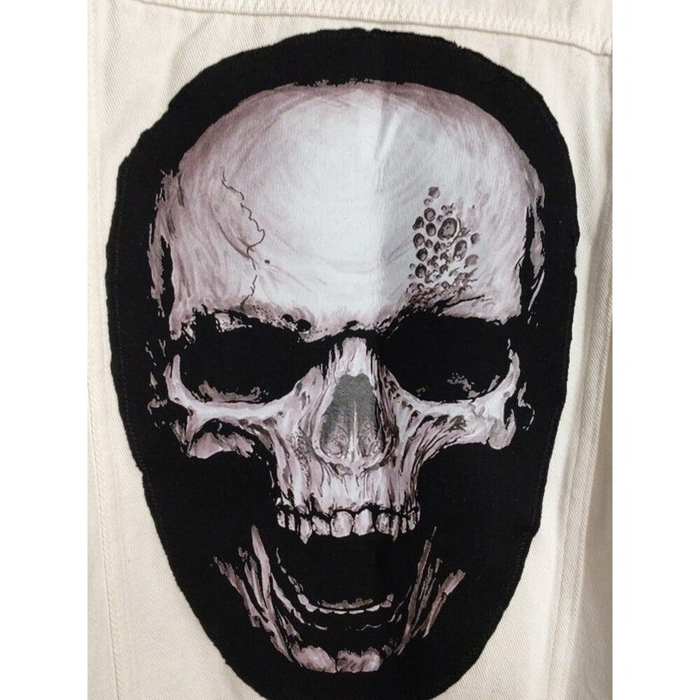 New with tag LZLER Men's Denim Ripped White Jacket with Big Black Skull Size XL